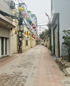 ĐẤT LÀNG CỔ ĐÔNG NGẠC – Ô TÔ ĐỖ CỬA, VÀO ĐẤT – Ô TÔ TRÁNH 10M.